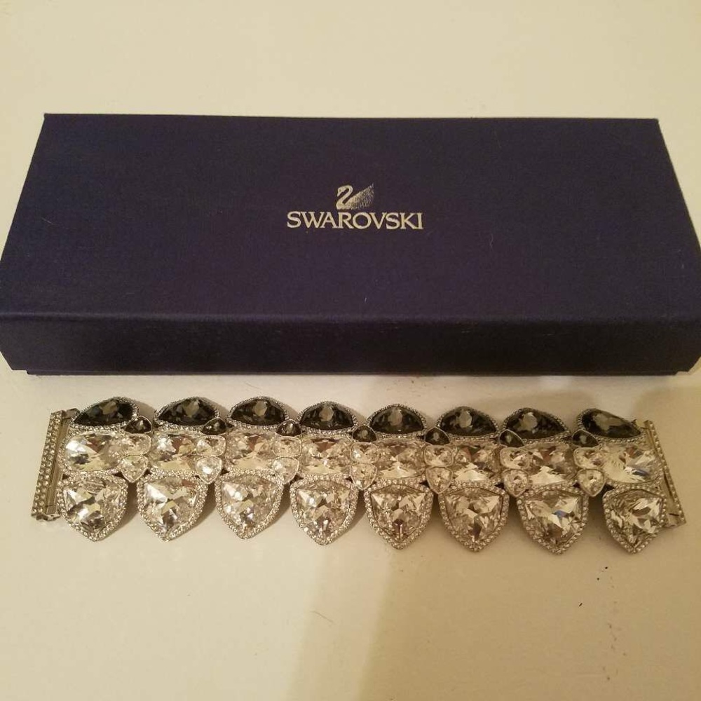 Authentic Swarovski Crystal "Duke" bracelet